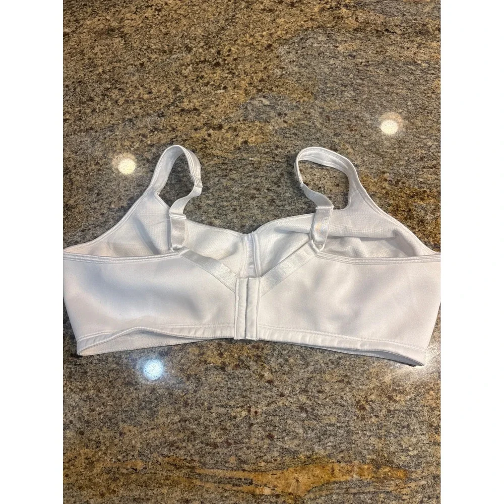 Playtex 18 Hour Ultimate Shoulder‎ Comfort Wirefree Bra 4803 White 44D